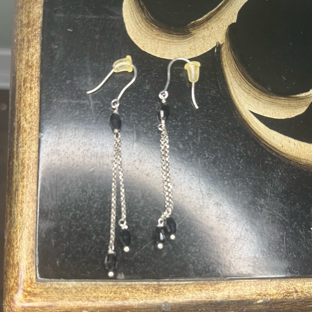 Dangle earrings